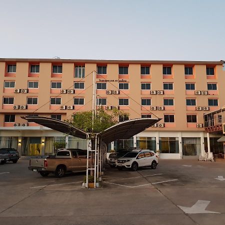 K.S.Pavilion Hotel Nakhon Ratchasima Ngoại thất bức ảnh