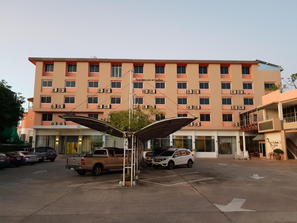 K.S.Pavilion Hotel Nakhon Ratchasima Ngoại thất bức ảnh