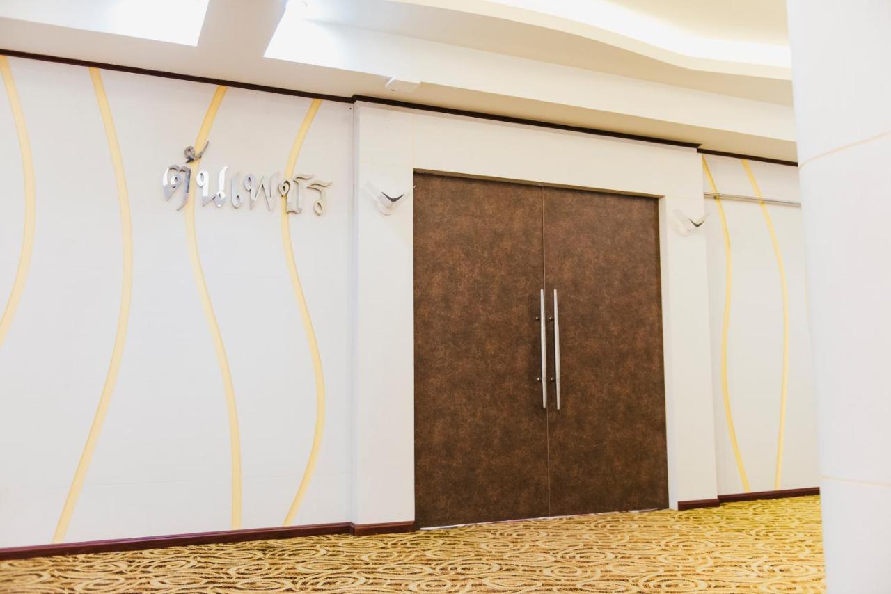 K.S.Pavilion Hotel Nakhon Ratchasima Ngoại thất bức ảnh
